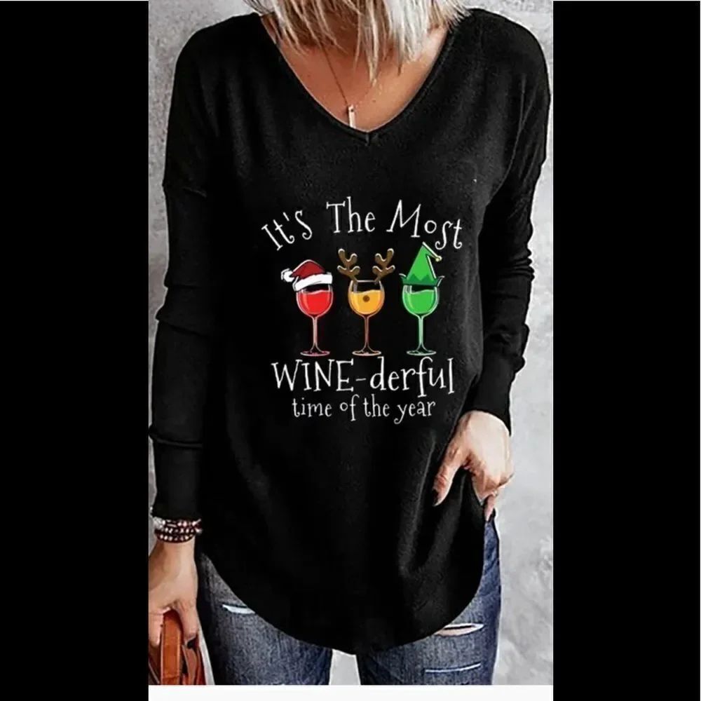 🔥NWT HILARIOUS XMAS Long sleeve V-neck lightweight Top. .